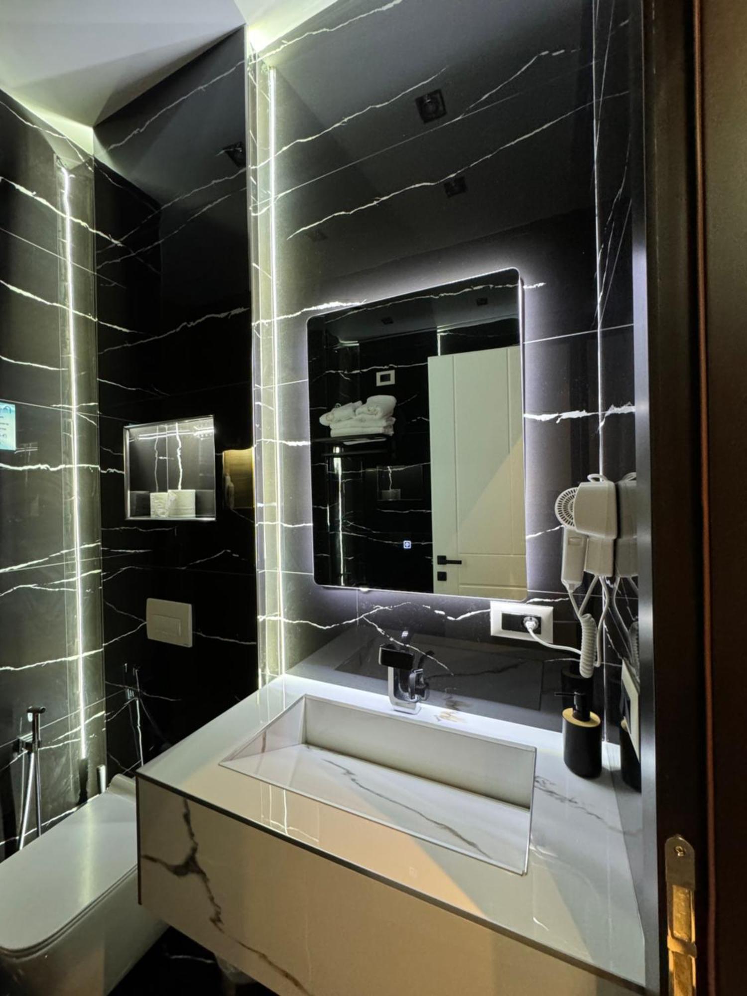 Sueno Apartments & Suites Тирана Екстериор снимка