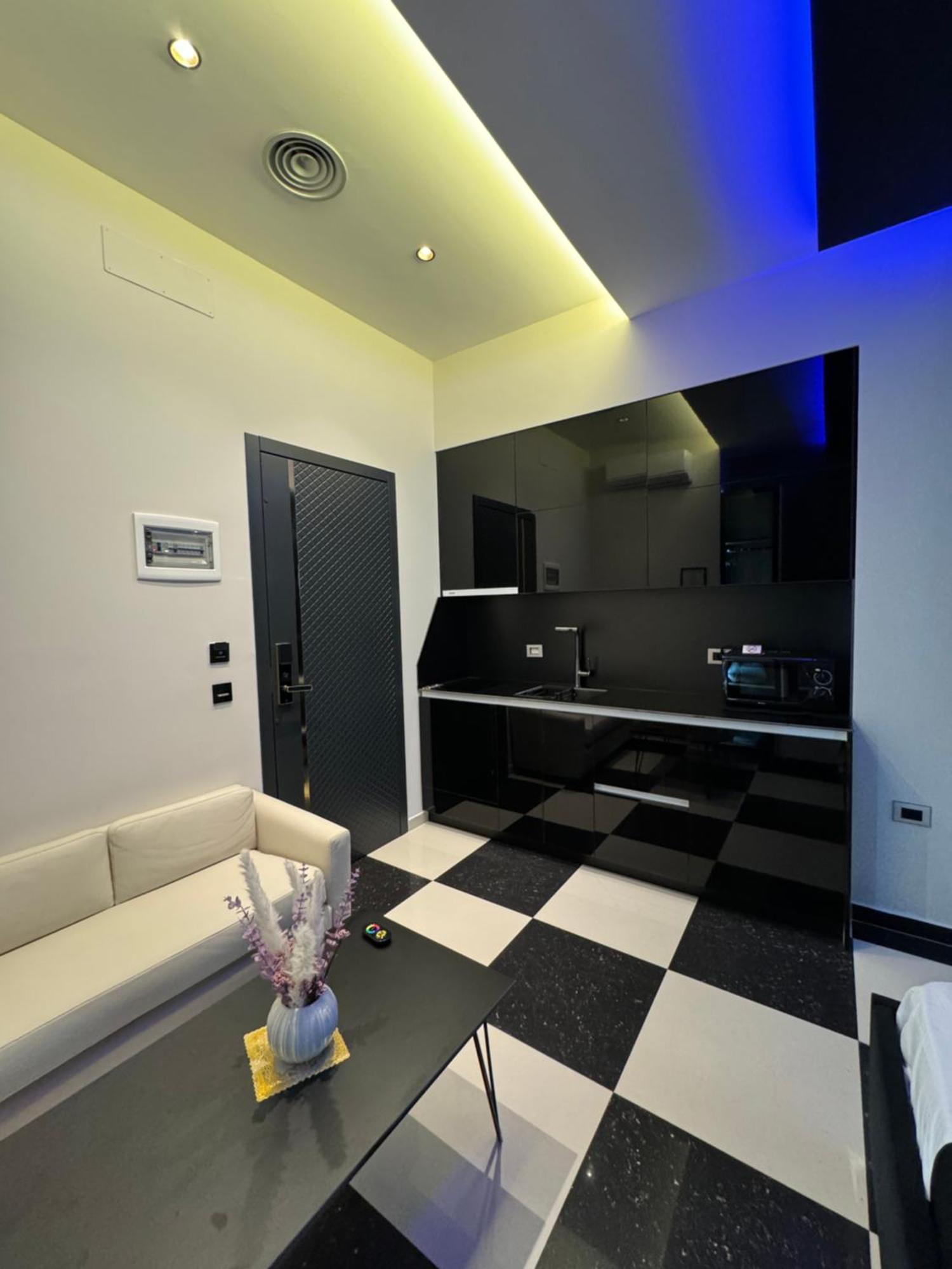 Sueno Apartments & Suites Тирана Екстериор снимка