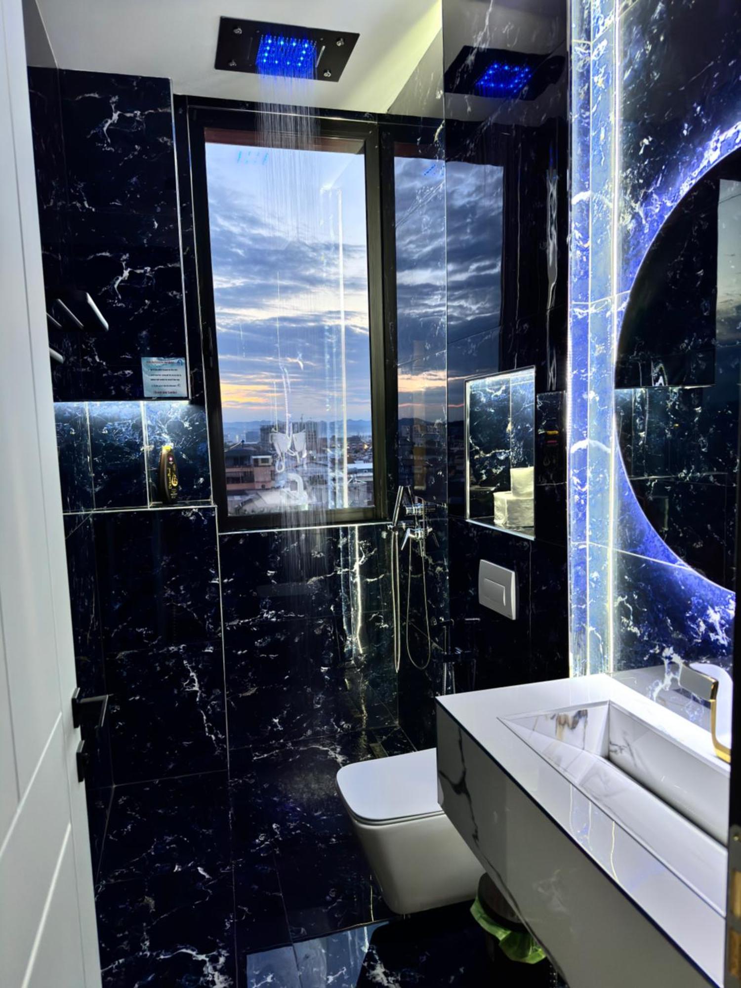 Sueno Apartments & Suites Тирана Екстериор снимка