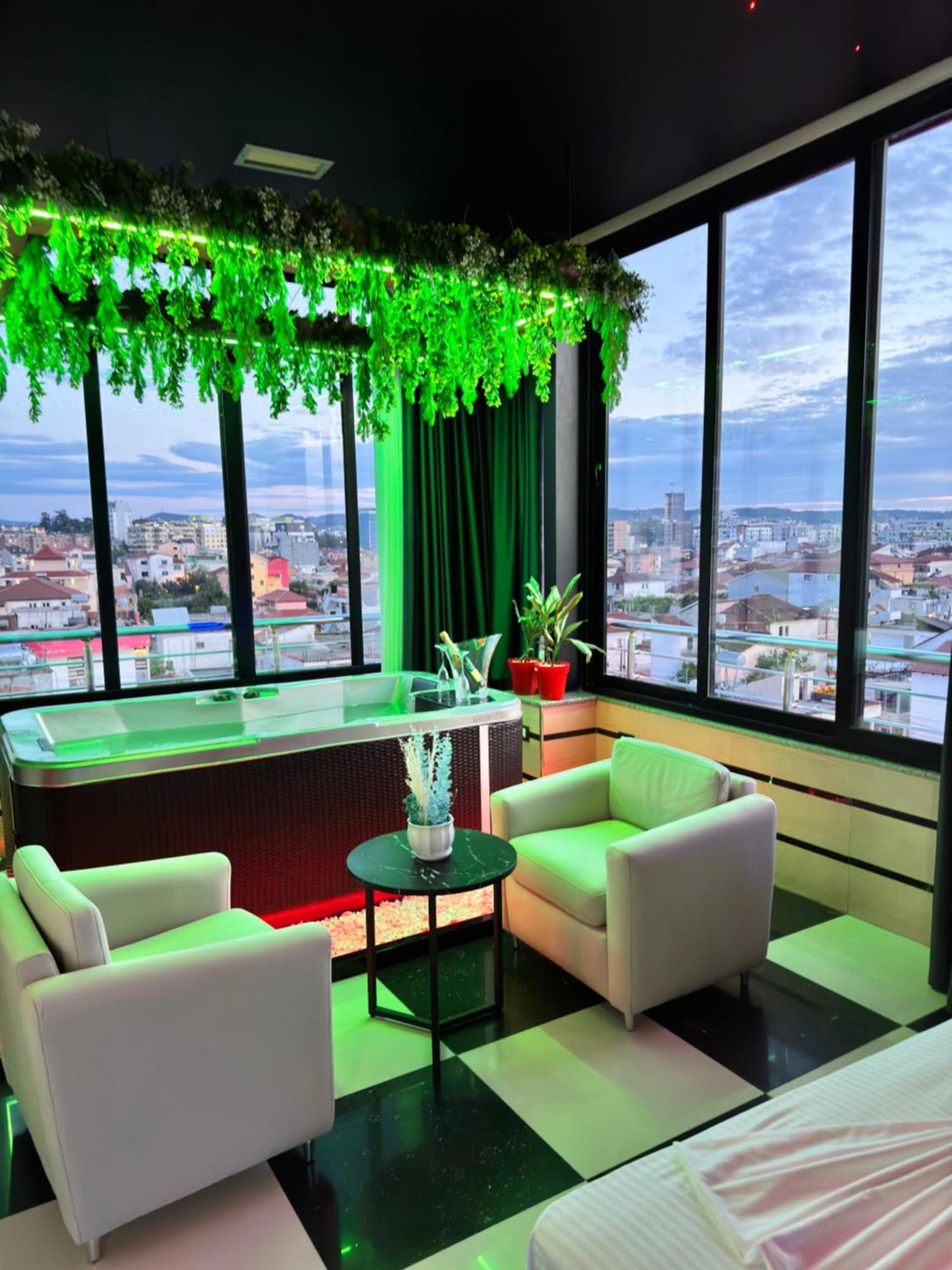 Sueno Apartments & Suites Тирана Екстериор снимка