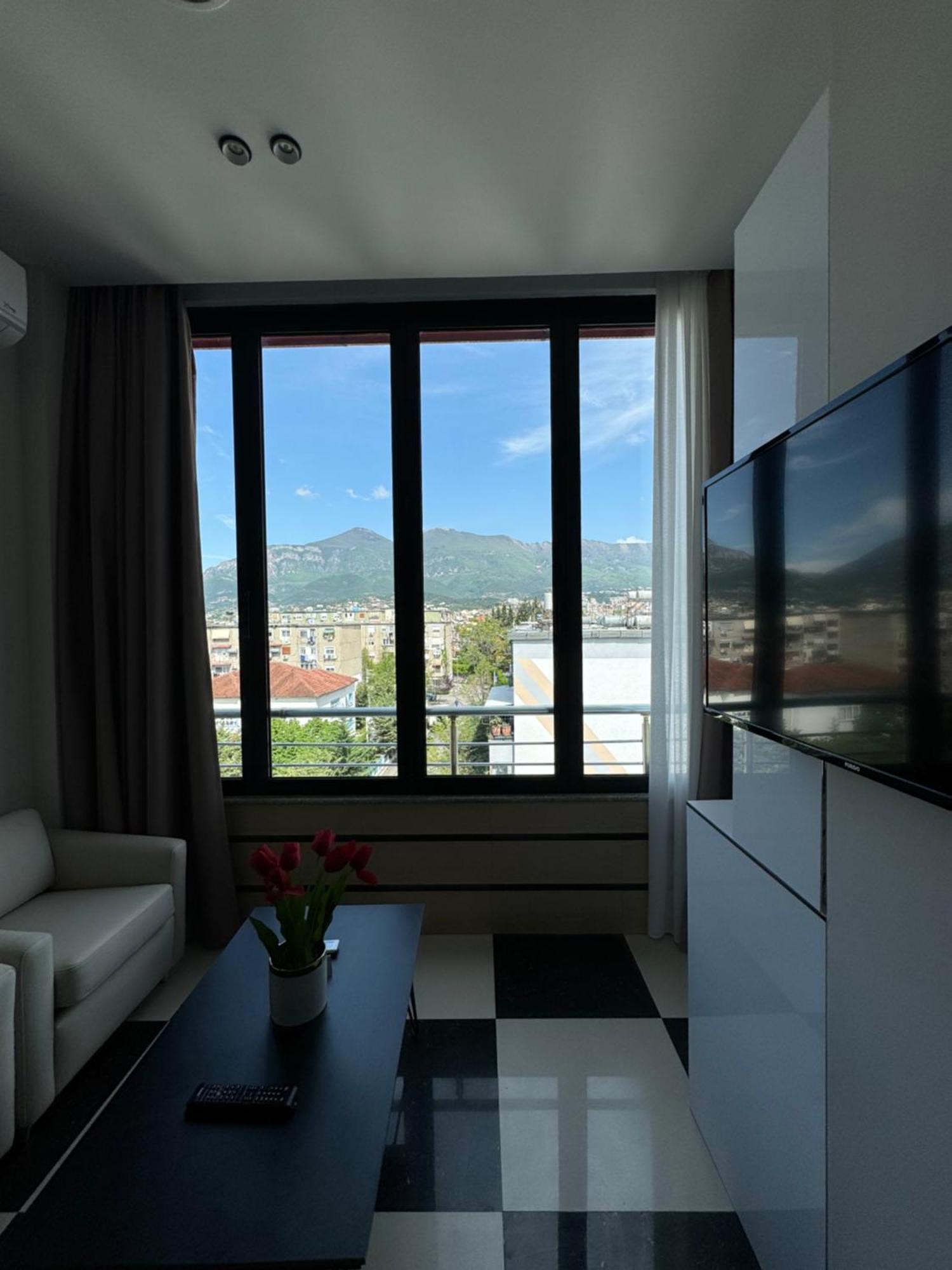 Sueno Apartments & Suites Тирана Стая снимка